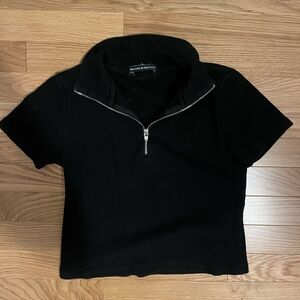 Brandy Melville black short sleeve top with zipper